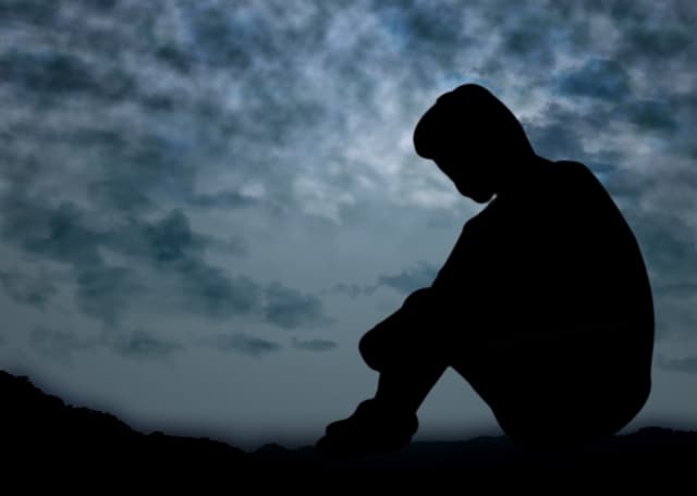 夜間せん妄への対応法:不穏な夜をどう穏やかにするか【理学療法士監修】